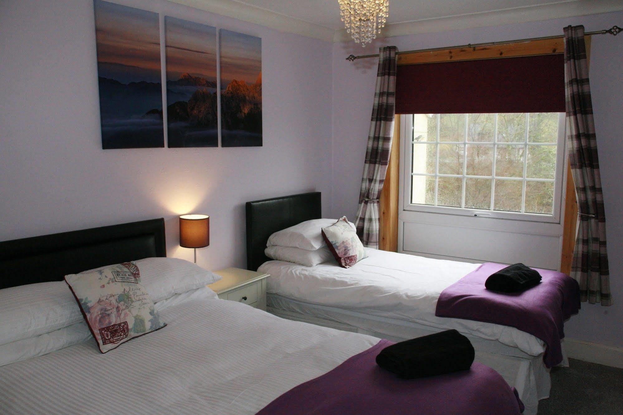 Glenlochy Nevis Bridge Apartments Форт-Уильям Экстерьер фото