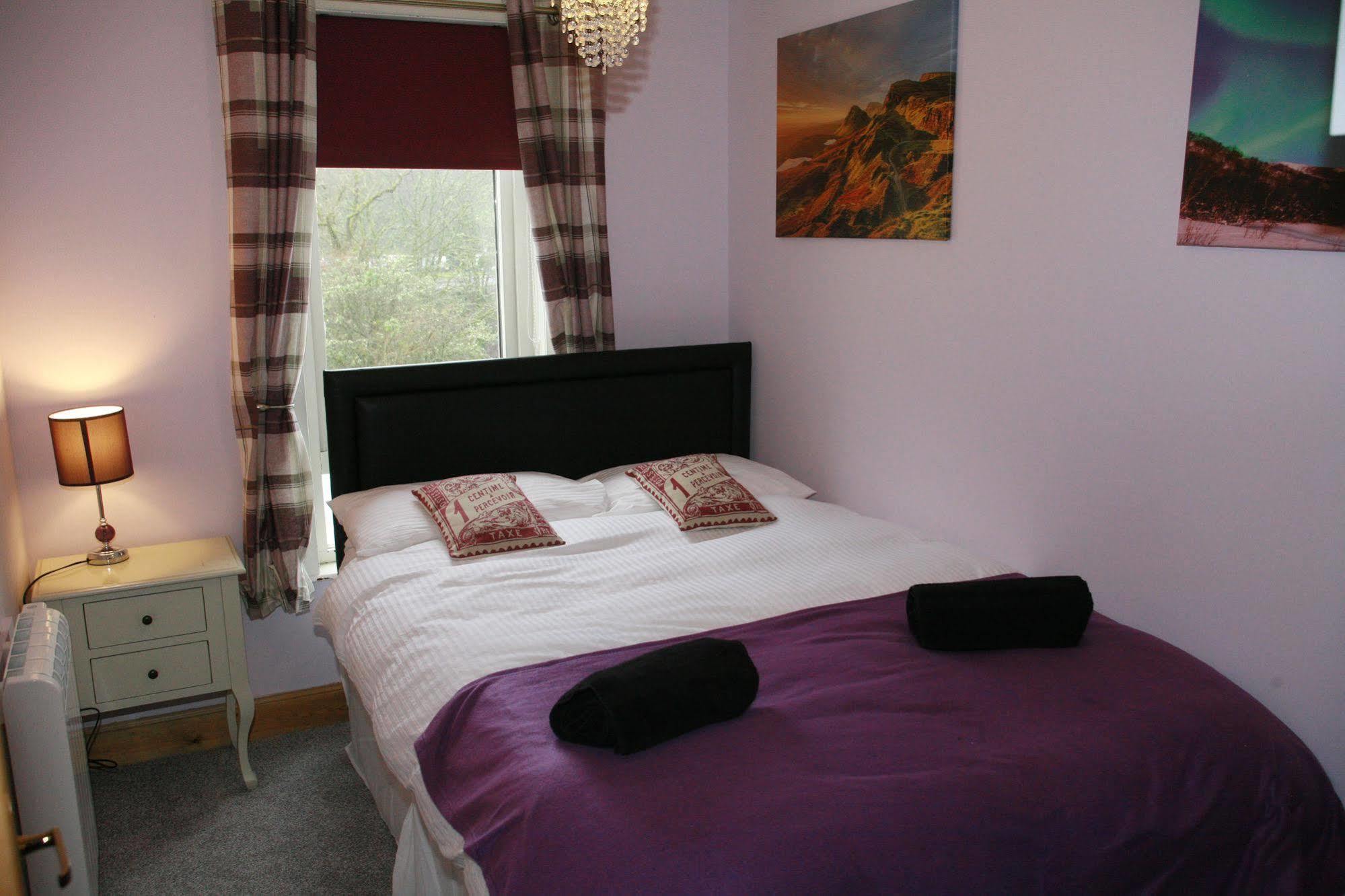 Glenlochy Nevis Bridge Apartments Форт-Уильям Экстерьер фото